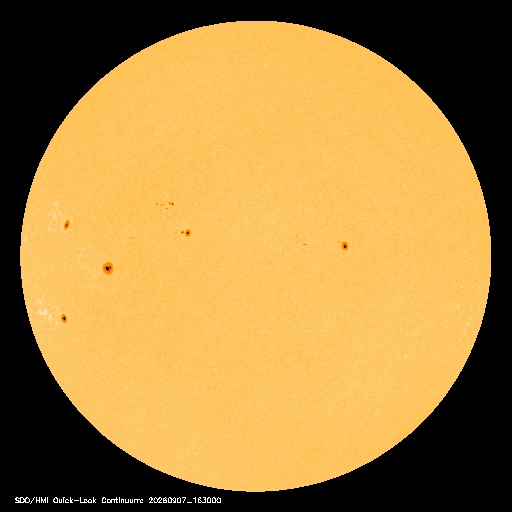 SDO · HMI Continuum — Visible photosphere & sunspots